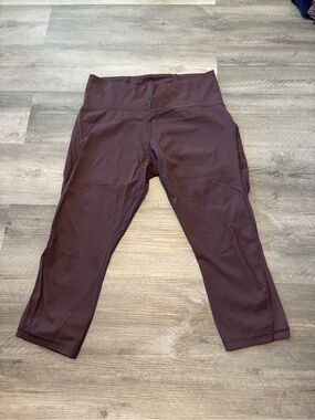 lululemon athletica Girls' Maroon Capri Leggings